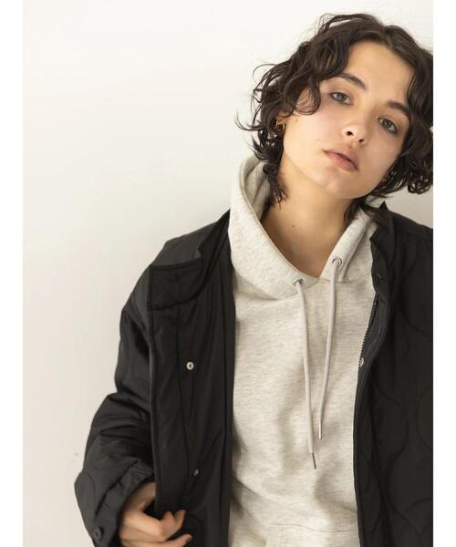 koe（コエ）の「ポリシレー中綿キルトフィッシュテールコート（その他アウター・レディース・オリーブ/ブラック・L/M）」の14枚目の写真