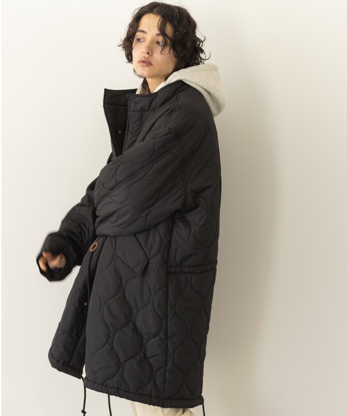 koe（コエ）の「ポリシレー中綿キルトフィッシュテールコート（その他アウター・レディース・オリーブ/ブラック・L/M）」の2枚目の写真