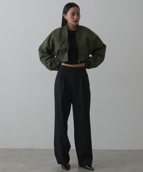 FIG&VIPER（フィグアンドバイパー）の「ショート丈ボリュームスリーブMA-１（MA-1・レディース・カーキ/ワイン・FREE）」の20枚目の写真