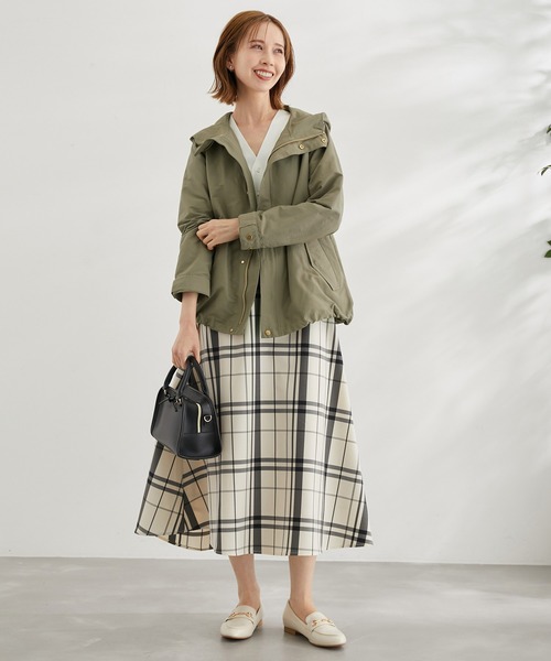ROPE' PICNIC(ロペピクニック)の「撥水・花粉ガード/マウンテンパーカー/リンクコーデ(マウンテンパーカー・レディース・カーキ/ブルー系その他4/ネイビー/ベージュ・38/40)」の17枚目の写真
