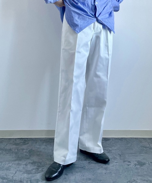 y/m by れぽすけ（イムバイレポスケ）の「2タックグルカチノ（チノパンツ・メンズ・ホワイト/ベージュ・S/M/L/XL/XS）」の2枚目の写真