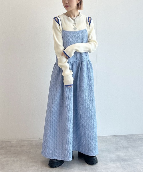 w closet(ダブルクローゼット)の「ふくれジャガードキャミワンピース(ワンピース・レディース・ブルー/オフホワイト/ブラック・FREE)」の16枚目の写真