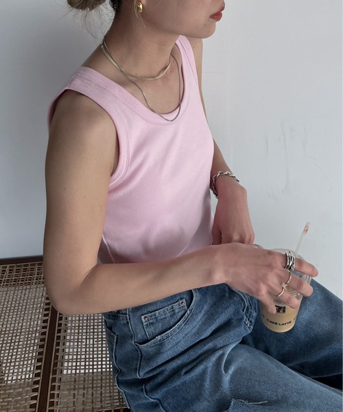 feepur(フェピュール)の「カップ付きリブタンクトップ(タンクトップ・レディース・ホワイト/サックスブルー/ピンクベージュ/ブラック・MEDIUM)」の4枚目の写真