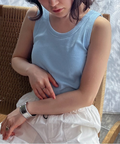 feepur(フェピュール)の「カップ付きリブタンクトップ(タンクトップ・レディース・ホワイト/サックスブルー/ピンクベージュ/ブラック・MEDIUM)」の18枚目の写真