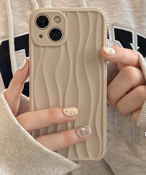 shopnikoniko（ショップニコニコ）の「韓国風 Iphoneケース 15 スマホケース うねうね ウェーブ おしゃれ  13 14（スマホケース/カバー・レディース・ブラック/アイボリー/ベージュ・iPhone 12/iPhone 12 Pro Max/iPhone 14/iPhone 11/iPhone 13 Pro/iPhone 14 Pro Max/iPhone 12 Pro/iPhone 13/iPhone 14 Pro/iPhone 15 Pro/iPhone 15/iPhone 15 Pro Max）」の22枚目の写真