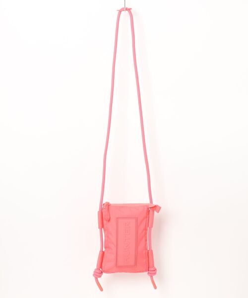 HUNTER（ハンター）の「【66】【HUNTER（ハンター）】TRAVEL RIPSTOP PHONE POUCH（ショルダーバッグ・レディース・ブラック/ライラック/イエロー/ホワイト系その他/グリーン/ホワイト/ベージュ/ブラック×ピンク/ブラウン/ライトブルー/ライトグリーン/ピンク/ブラック系その他/ダークパープル・FREE）」の14枚目の写真