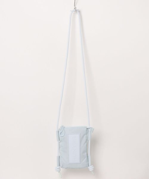HUNTER（ハンター）の「【66】【HUNTER（ハンター）】TRAVEL RIPSTOP PHONE POUCH（ショルダーバッグ・レディース・ブラック/ライラック/イエロー/ホワイト系その他/グリーン/ホワイト/ベージュ/ブラック×ピンク/ブラウン/ライトブルー/ライトグリーン/ピンク/ブラック系その他/ダークパープル・FREE）」の10枚目の写真