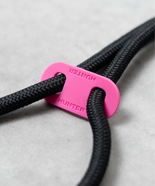 HUNTER（ハンター）の「【66】【HUNTER（ハンター）】TRAVEL RIPSTOP PHONE POUCH（ショルダーバッグ・レディース・ブラック/ライラック/イエロー/ホワイト系その他/グリーン/ホワイト/ベージュ/ブラック×ピンク/ブラウン/ライトブルー/ライトグリーン/ピンク/ブラック系その他/ダークパープル・FREE）」の20枚目の写真