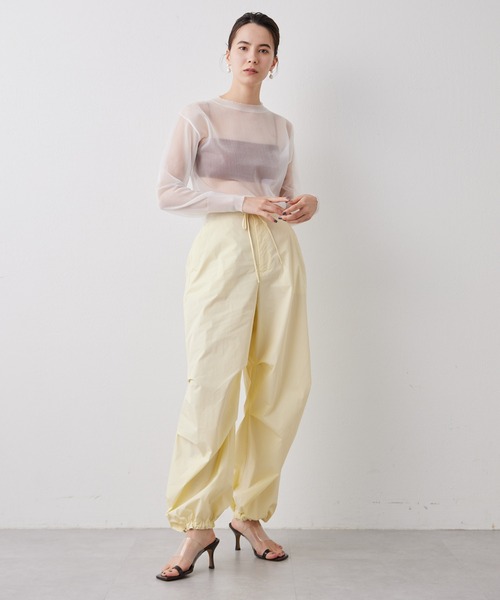 Whim Gazette（ウィムガゼット）の「【THE PAUSE】タックパラシュートパンツ（その他パンツ・レディース・チャコールグレー/レモンイエロー・FREE）」の9枚目の写真