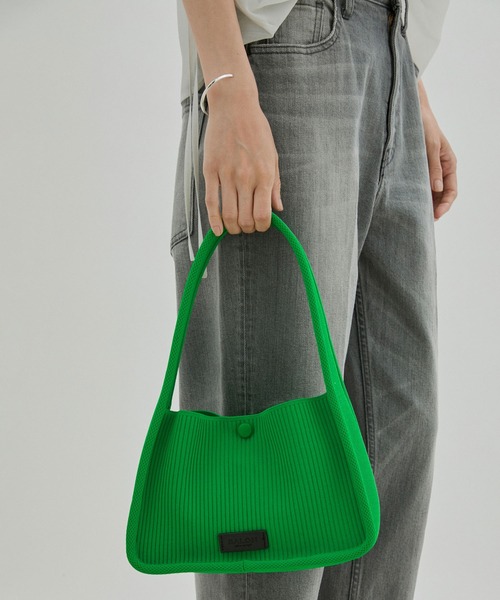 SALON adam et rope'(サロン アダム エ ロペ)の「ジャガードワンハンドルバッグ(ハンドバッグ・レディース・ブラック/カーキ/グリーン・FREE)」の17枚目の写真