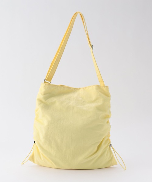 LOWRYS FARM（ローリーズファーム）の「ドロストショルダーＢＡＧ　905222（ショルダーバッグ・レディース・ブラック/アイボリー/イエロー・FREE）」の4枚目の写真