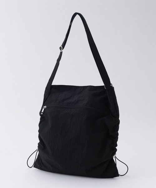 LOWRYS FARM（ローリーズファーム）の「ドロストショルダーＢＡＧ　905222（ショルダーバッグ・レディース・ブラック/アイボリー/イエロー・FREE）」の7枚目の写真