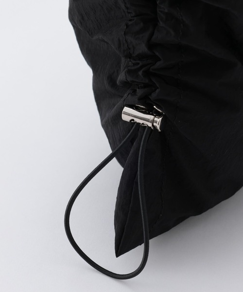 LOWRYS FARM（ローリーズファーム）の「ドロストショルダーＢＡＧ　905222（ショルダーバッグ・レディース・ブラック/アイボリー/イエロー・FREE）」の14枚目の写真