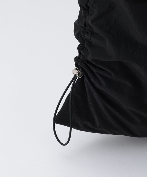 LOWRYS FARM（ローリーズファーム）の「ドロストショルダーＢＡＧ　905222（ショルダーバッグ・レディース・ブラック/アイボリー/イエロー・FREE）」の17枚目の写真