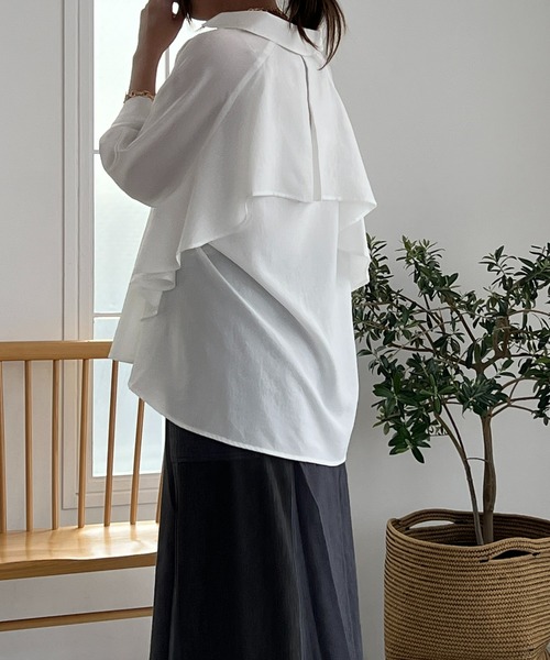 un dix cors(アンディコール)の「麻調スキッパーフリルブラウス(シャツ/ブラウス・レディース・ブラック/オフホワイト・FREE)」の5枚目の写真