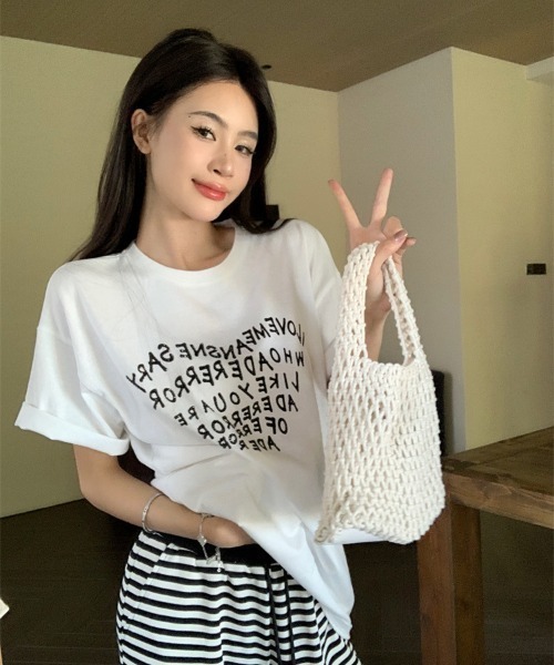 セール】100％コットン ハート形プリント英文字ロゴTシャツ