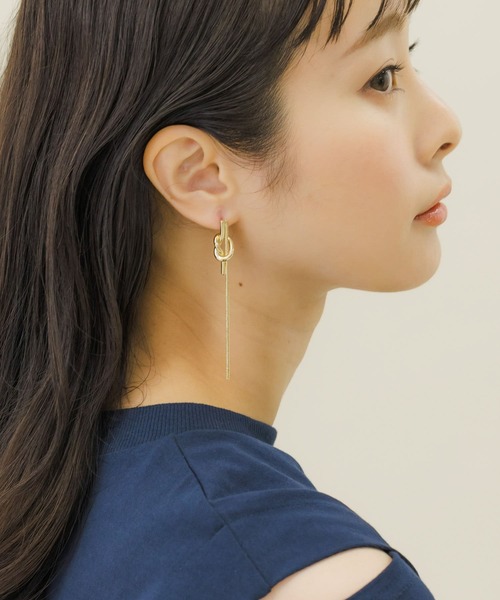 SMELLY（スメリー）の「チェーンノットピアス（ピアス（両耳用）・レディース・シルバー/ゴールド・-）」の5枚目の写真