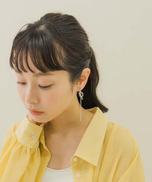 SMELLY（スメリー）の「チェーンノットピアス（ピアス（両耳用）・レディース・シルバー/ゴールド・-）」の3枚目の写真