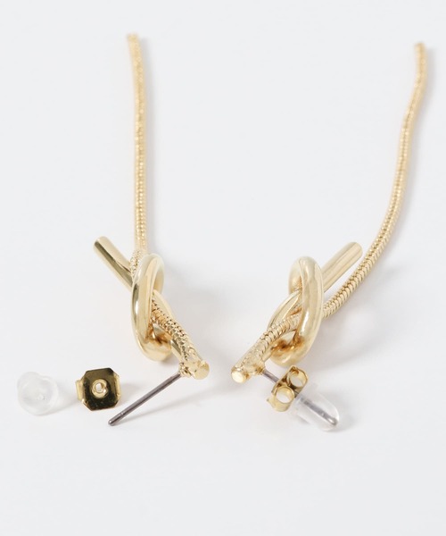 SMELLY（スメリー）の「チェーンノットピアス（ピアス（両耳用）・レディース・シルバー/ゴールド・-）」の10枚目の写真