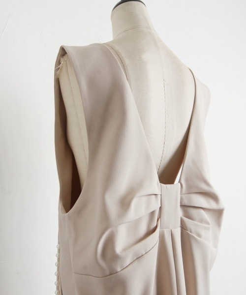 tocco closet（トッコ　クローゼット）の「【ZOZO限定】パール付き後ろりぼんジャンパースカート（ジャンパースカート・レディース・ブラック/グレイッシュベージュ・M）」の19枚目の写真