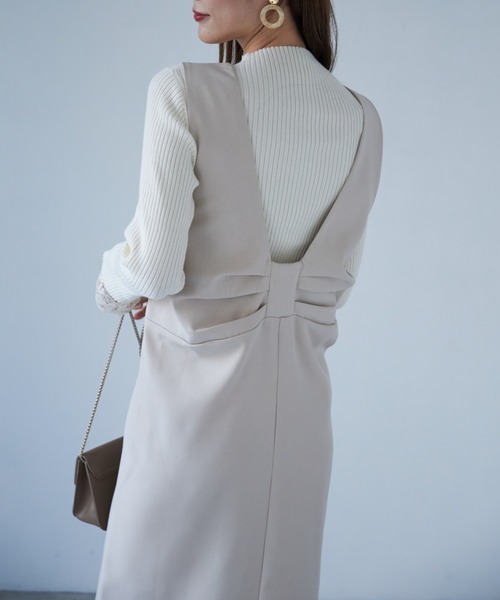 tocco closet（トッコ　クローゼット）の「【ZOZO限定】パール付き後ろりぼんジャンパースカート（ジャンパースカート・レディース・ブラック/グレイッシュベージュ・M）」の12枚目の写真