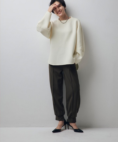 Pierrot（ピエロ）の「[RASW]ランタンスリーブダンボールプルオーバー（スウェット・レディース・チャコールグレー/ブラック/アイボリー・M）」の6枚目の写真