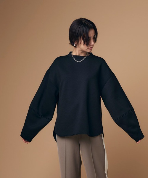 Pierrot（ピエロ）の「[RASW]ランタンスリーブダンボールプルオーバー（スウェット・レディース・チャコールグレー/ブラック/アイボリー・M）」の19枚目の写真