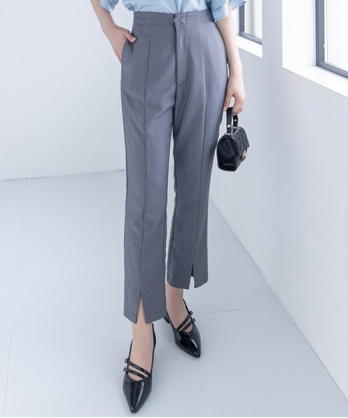 clear（クリア）の「裾スリットスリムパンツ[低身長用サイズ有]≪2024SS≫（スラックス・レディース・グレー/ブラウン/ブラック・S/M/XS）」の3枚目の写真