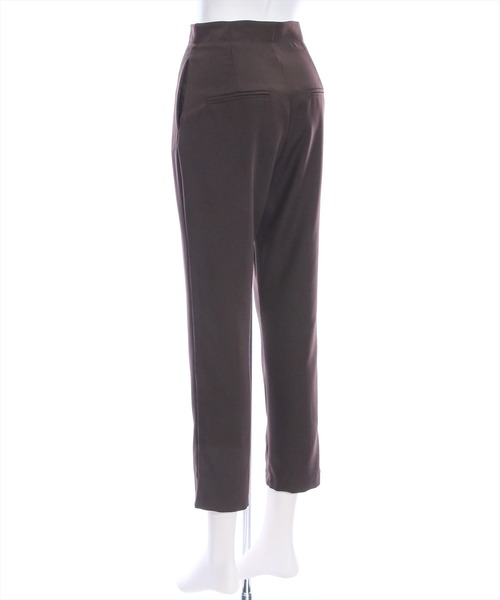 clear（クリア）の「裾スリットスリムパンツ[低身長用サイズ有]≪2024SS≫（スラックス・レディース・グレー/ブラウン/ブラック・S/M/XS）」の6枚目の写真