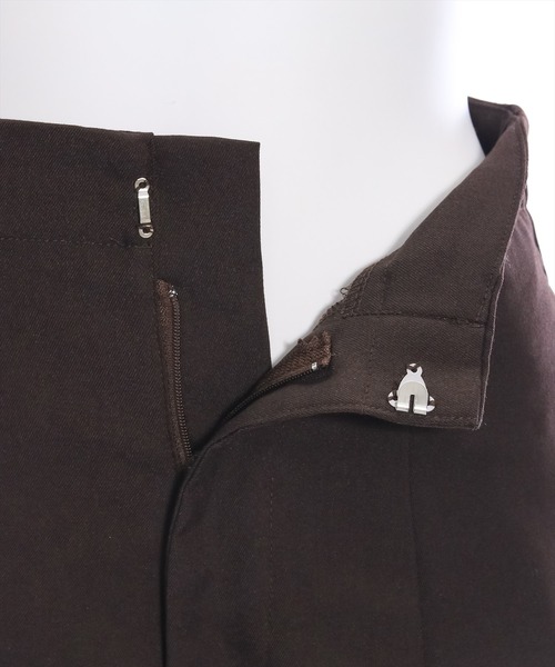 clear（クリア）の「裾スリットスリムパンツ[低身長用サイズ有]≪2024SS≫（スラックス・レディース・グレー/ブラウン/ブラック・S/M/XS）」の10枚目の写真