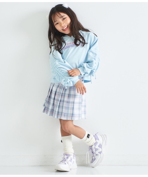 ANAP kids（アナップキッズ）の「袖シャーリングミニ裏毛フーディ（パーカー・キッズ・ライトグレー/ホワイト/サックスブルー・130cm/120cm/110cm）」の22枚目の写真