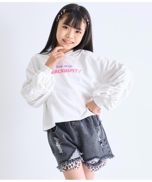 ANAP kids（アナップキッズ）の「袖シャーリングミニ裏毛フーディ（パーカー・キッズ・ライトグレー/ホワイト/サックスブルー・130cm/120cm/110cm）」の4枚目の写真