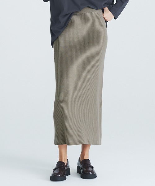 coca（coca）（コカ）の「リブニットロングスカート（スカート・レディース・ブラック/チャコール/ターコイズブルー/グレイッシュベージュ/ライトブルー・ONE SIZE/SHORT/LONG）」の3枚目の写真