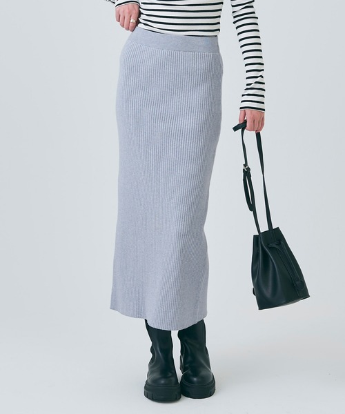 coca（coca）（コカ）の「リブニットロングスカート（スカート・レディース・ブラック/チャコール/ターコイズブルー/グレイッシュベージュ/ライトブルー・ONE SIZE/SHORT/LONG）」の4枚目の写真