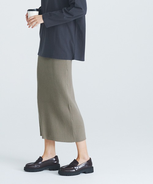 coca（coca）（コカ）の「リブニットロングスカート（スカート・レディース・ブラック/チャコール/ターコイズブルー/グレイッシュベージュ/ライトブルー・ONE SIZE/SHORT/LONG）」の15枚目の写真