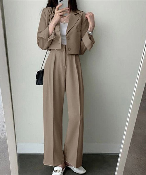 gossip!ロサンゼルス(ゴシップロサンゼルス)の「テーラードジャケットパンツ セットアップ(セットアップ・レディース・ブラック/オフホワイト/ブラウン/カーキ/ピンク・S/M/L)」の4枚目の写真