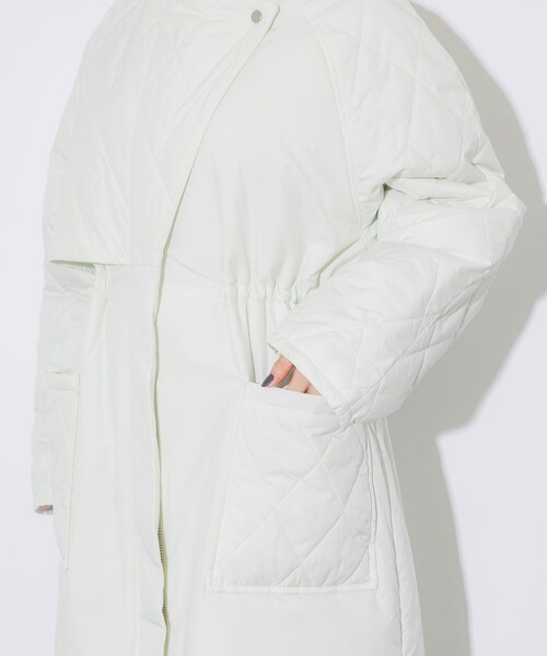 UNITED TOKYO（ユナイテッドトウキョウ）の「【完売間近！】キルティングフーディーコート｜軽量/保温/保湿（ダウンジャケット/コート・レディース・ホワイト/ブラック・FREE）」の15枚目の写真