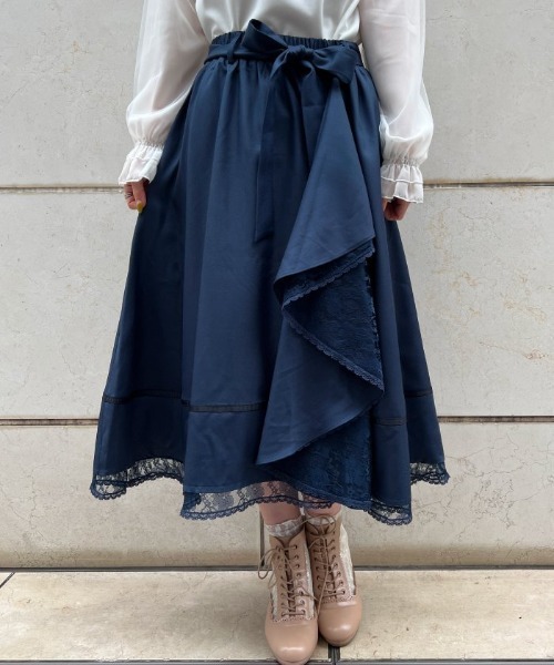 axes femme マルチWAYフリルスカート、ストライプ柄ブラウス　セット axes femme マルチWAYフリルスカート、ストライプ柄ブラウス