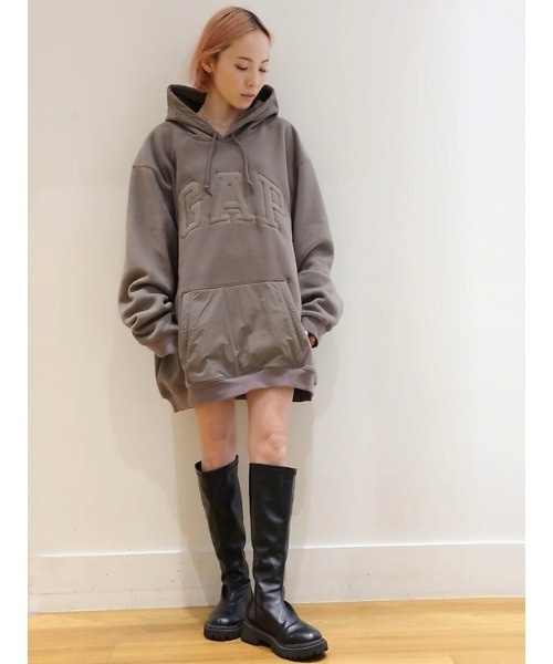 GAP（ギャップ）の「プロフリース GAPアーチロゴ パーカー(ユニセックス)（パーカー・メンズ・ネイビー/レッド/ブラウン/グリーン・M/S/XL/L/XS）」の17枚目の写真