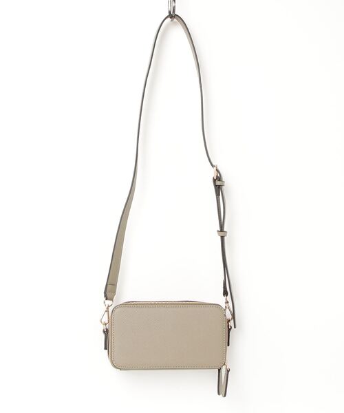 Guess（ゲス）の「BREANA Mini Crossbody Camera クロスボディバッグ レディース（ショルダーバッグ・レディース・ブラック/ライトピンク/ライトグリーン・ONE SIZE）」の8枚目の写真