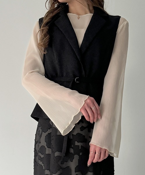 JUNOAH（ジュノア）の「ベルト付きツイードショートベスト（ベスト・レディース・グレー/ブラック/ライトベージュ・MEDIUM/X-LARGE/LARGE）」の5枚目の写真