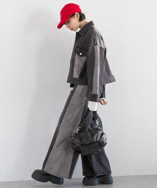 PAGEBOY（ページボーイ）の「WEB限定アイテム／キリカエショートデニムGジャン（デニムジャケット・レディース・ブラック/ブルー・FREE）」の9枚目の写真