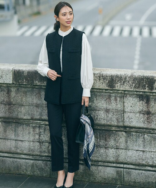 23区 S(ニジュウサンクチイサイサイズ)の「【洗える】クリアストレッチ テーパードパンツ(その他パンツ・レディース・ベージュ系/ネイビー系/アイボリー系・34/30/28/32)」の4枚目の写真