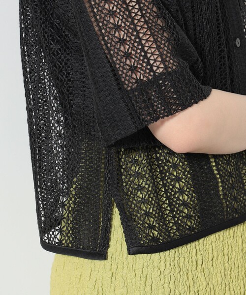 BEAMS HEART(ビームスハート)の「レース クロップド シャツ(シャツ/ブラウス・レディース・ブラック/オフホワイト/ブラウン・FREE)」の19枚目の写真