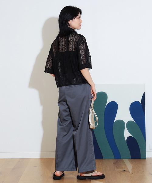 BEAMS HEART(ビームスハート)の「レース クロップド シャツ(シャツ/ブラウス・レディース・ブラック/オフホワイト/ブラウン・FREE)」の5枚目の写真