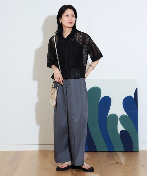 BEAMS HEART(ビームスハート)の「レース クロップド シャツ(シャツ/ブラウス・レディース・ブラック/オフホワイト/ブラウン・FREE)」の6枚目の写真