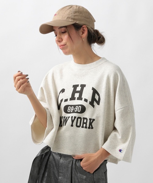 Champion(チャンピオン)の「【Champion(チャンピオン)】別注ロゴショートスウェット(スウェット・レディース・オートミール/オフホワイト/ブルー・FREE)」の7枚目の写真