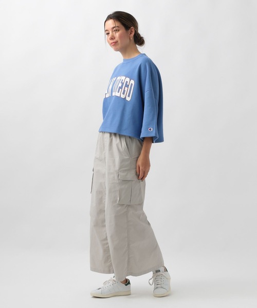 Champion(チャンピオン)の「【Champion(チャンピオン)】別注ロゴショートスウェット(スウェット・レディース・オートミール/オフホワイト/ブルー・FREE)」の8枚目の写真