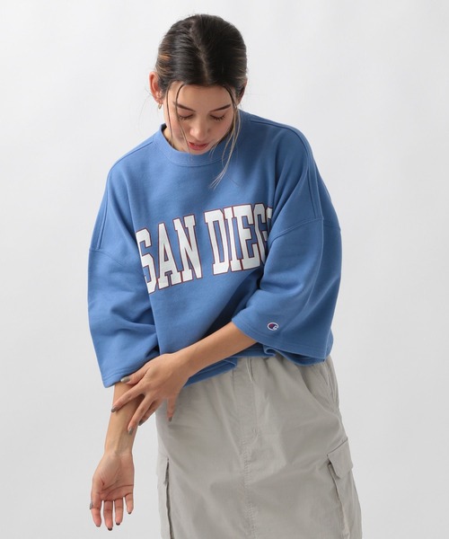 Champion(チャンピオン)の「【Champion(チャンピオン)】別注ロゴショートスウェット(スウェット・レディース・オートミール/オフホワイト/ブルー・FREE)」の10枚目の写真