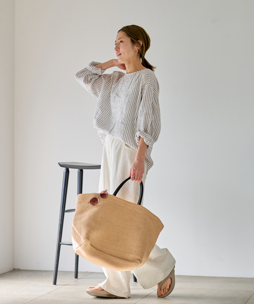 FRAMeWORK（フレームワーク）の「NEWフレンチリネンクルーネックプルオーバー（シャツ/ブラウス・レディース・ベージュ/ホワイト/ホワイト系その他・FREE）」の12枚目の写真